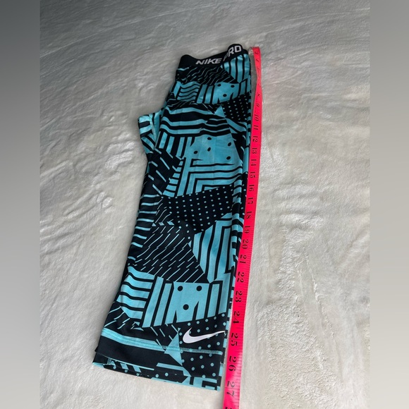 Nike leggings - Picture 2 of 6